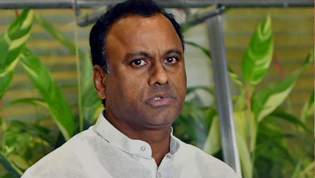 కోమటిరెడ్డి రాజగోపాల్ రెడ్డి దారెటు?